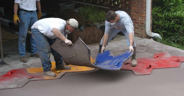 Štampani beton - Utiskivanja forme